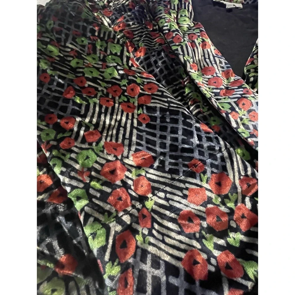 Ettitwa Anthropologie Velvet Wrap Blazer Jacket Size 12 Red Poppy‎ Black Crop